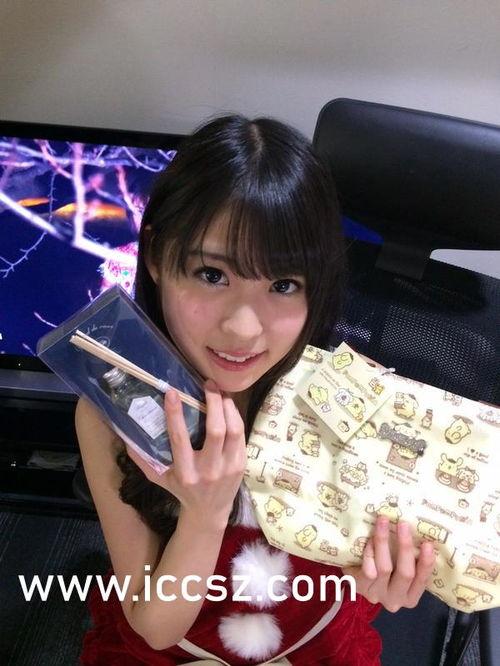 草莓国产在线视频